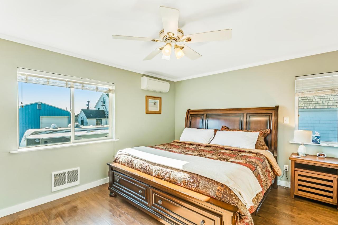 Westport Marina View Villa ภายนอก รูปภาพ