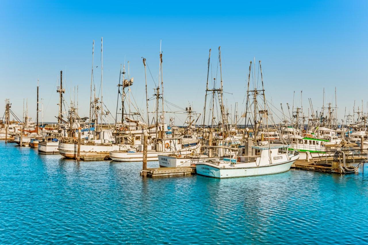 Westport Marina View Villa ภายนอก รูปภาพ